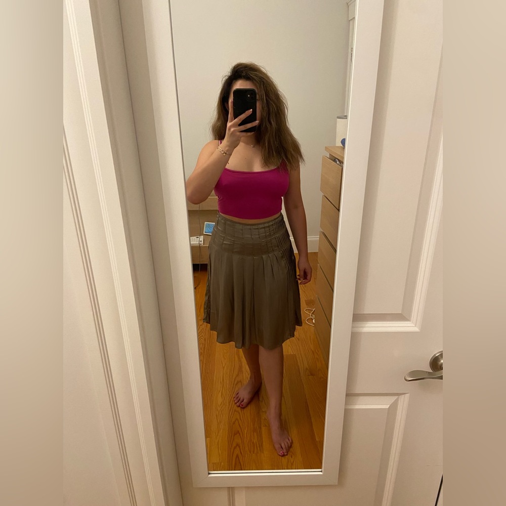 Country Road pleated satin midi skirt - Picture 3 of 10